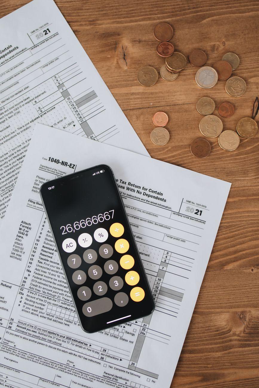 An infographic showing a calculation formula to determine your personal financial freedom number.